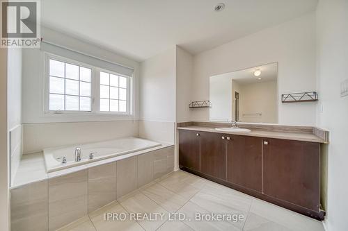 51 Fred Young Dr, Toronto, ON - Indoor Photo Showing Bathroom