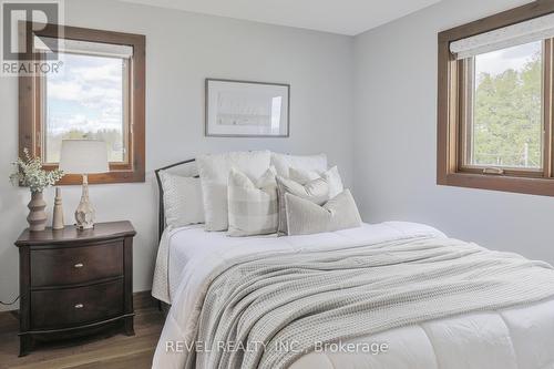 37 Glassford Road, Kawartha Lakes, ON - Indoor Photo Showing Bedroom