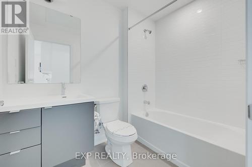 #705 -3220 William Coltson Ave, Oakville, ON - Indoor Photo Showing Bathroom