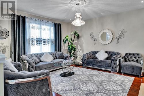 27 Hellyer Avenue, Brampton, ON - Indoor Photo Showing Living Room