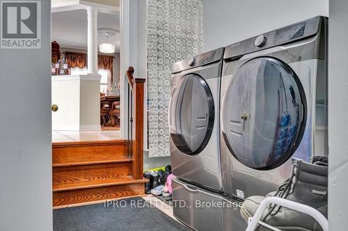 27 Hellyer Ave, Brampton, ON - Indoor Photo Showing Laundry Room