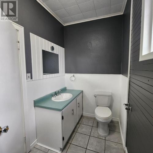 111 Letcher St, Sault Ste Marie, ON - Indoor Photo Showing Bathroom
