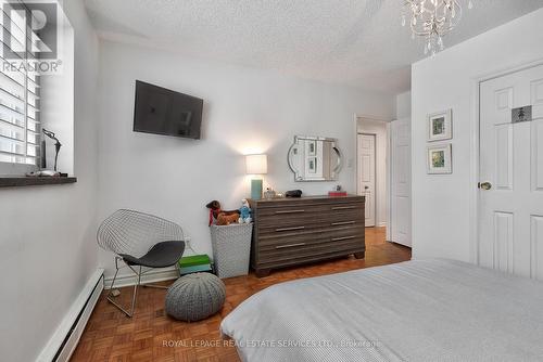 #103 -14 Norris Pl, St. Catharines, ON - Indoor Photo Showing Bedroom