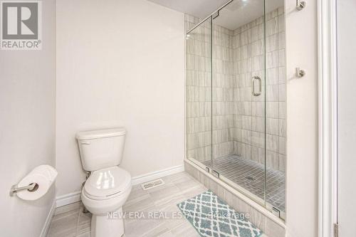 535 Hollybrook Cres, Kitchener, ON - Indoor Photo Showing Bathroom