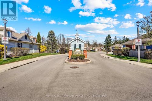 34 - 175 Fiddlers Green Road, Hamilton, ON - Outdoor