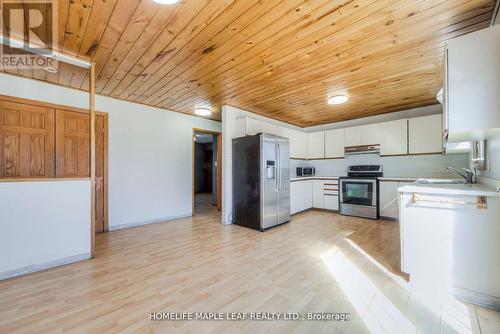 205386 County 109 Rd, East Garafraxa, ON - Indoor Photo Showing Kitchen