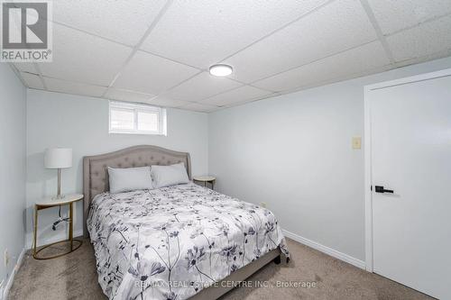 678 Mohawk Road, Hamilton, ON - Indoor Photo Showing Bedroom