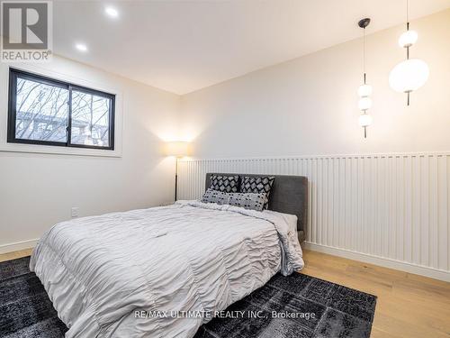 49 Maplegrove Ave, Bradford West Gwillimbury, ON - Indoor Photo Showing Bedroom