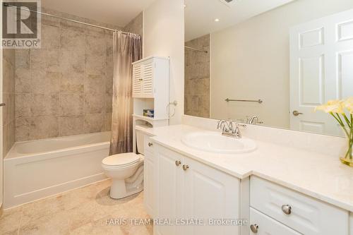 907 - 33 Ellen Street, Barrie, ON - Indoor Photo Showing Bathroom