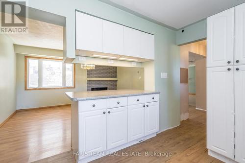 794 Ontario St, Midland, ON - Indoor Photo Showing Kitchen