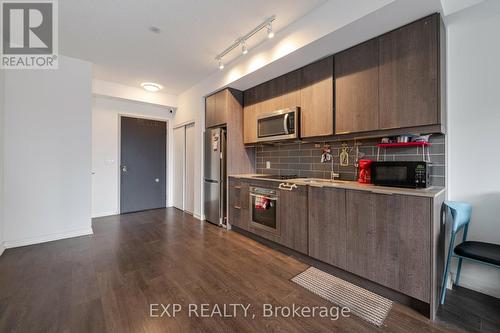 #402 -36 Forest Manor Rd, Toronto, ON - Indoor Photo Showing Kitchen