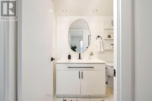 #1405 -80 Western Battery Rd, Toronto, ON - Indoor Photo Showing Bathroom