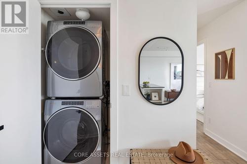 #1405 -80 Western Battery Rd, Toronto, ON - Indoor Photo Showing Laundry Room