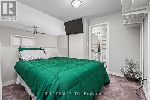 #308 -21 Earl St, Toronto, ON - Indoor Photo Showing Bedroom