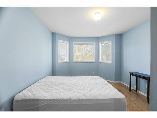 201-1385 Bertram Street, Kelowna, BC - Indoor Photo Showing Bedroom