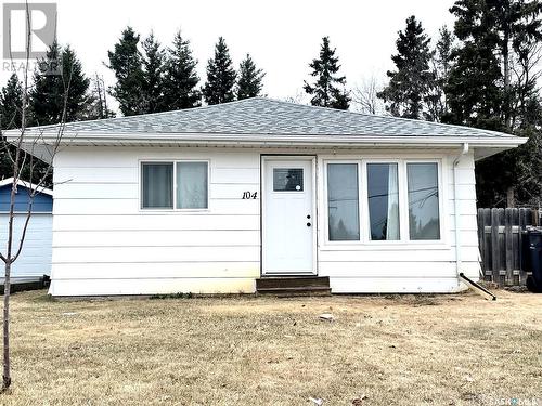 104 6Th Street E, Nipawin, SK - Outdoor