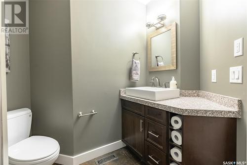 850 4Th Street S, Martensville, SK - Indoor Photo Showing Bathroom