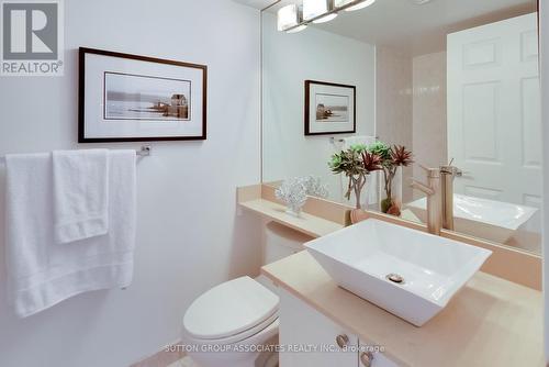 #1105 -388 Bloor St E, Toronto, ON - Indoor Photo Showing Bathroom