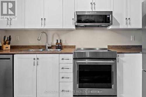 301 - 120 Lombard Street, Toronto, ON - Indoor Photo Showing Kitchen With Double Sink
