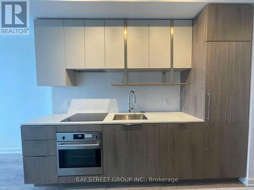 #2209 -15 Holmes Ave, Toronto, ON - Indoor Photo Showing Kitchen