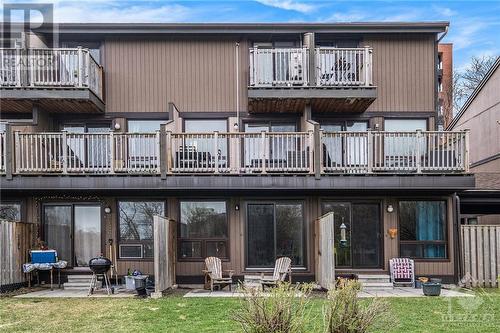 Back of building - 37 Robinson Avenue Unit#D, Ottawa, ON - Outdoor With Balcony
