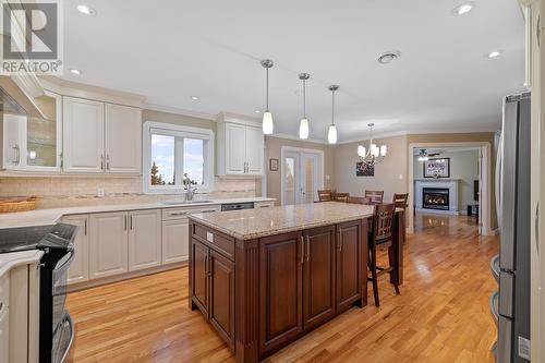 36 Vineyard Drive, Paradise, NL - Indoor Photo Showing Kitchen With Upgraded Kitchen