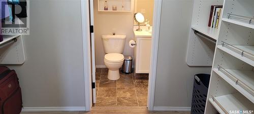 108W 1300 Stockton Street N, Regina, SK - Indoor Photo Showing Bathroom