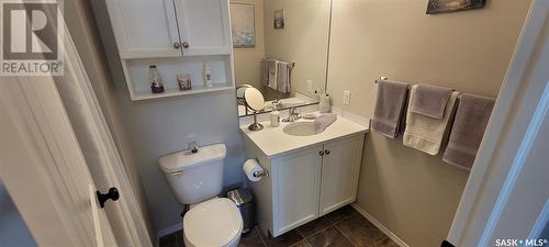 108W 1300 Stockton Street N, Regina, SK - Indoor Photo Showing Bathroom