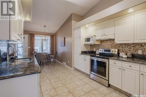 502 Blackthorn Crescent, Saskatoon, SK - Indoor Photo Showing Kitchen With Double Sink