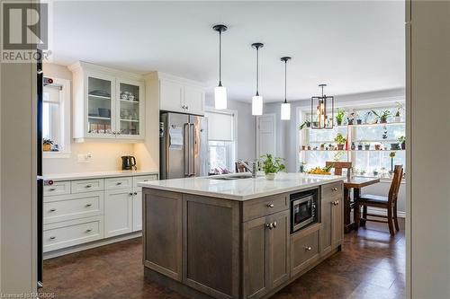 1483 Highway 6, South Bruce Peninsula, ON - Indoor Photo Showing Kitchen With Upgraded Kitchen