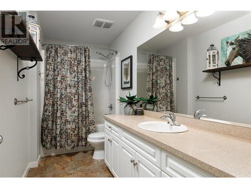 3485 Creekview Crescent, West Kelowna, BC - Indoor Photo Showing Bathroom