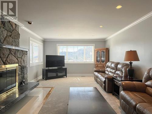 9106 Hummingbird Lane, Osoyoos, BC - Indoor Photo Showing Living Room With Fireplace