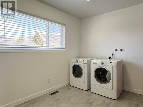 9106 Hummingbird Lane, Osoyoos, BC - Indoor Photo Showing Laundry Room