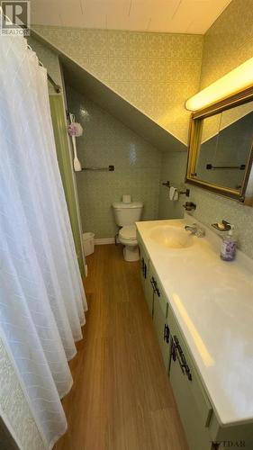 347 Third Ave, Cochrane, ON - Indoor Photo Showing Bathroom