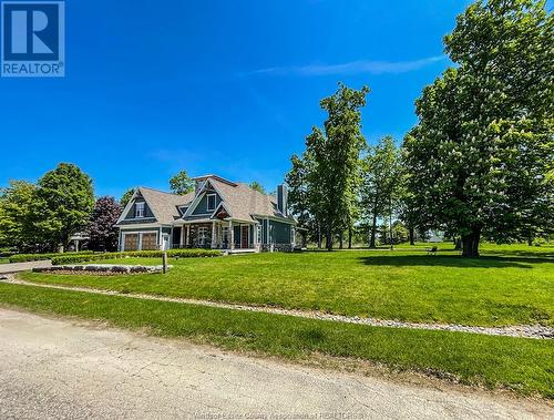 333 Crystal Bay Drive, Amherstburg, ON - Outdoor
