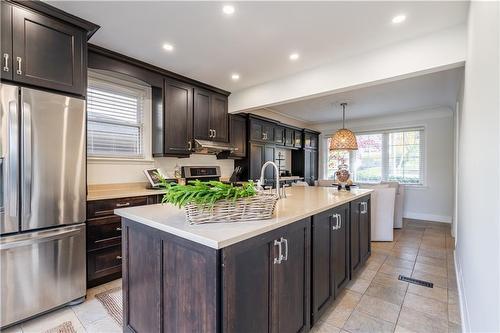 431 Patricia Drive, Burlington, ON - Indoor Photo Showing Kitchen With Upgraded Kitchen