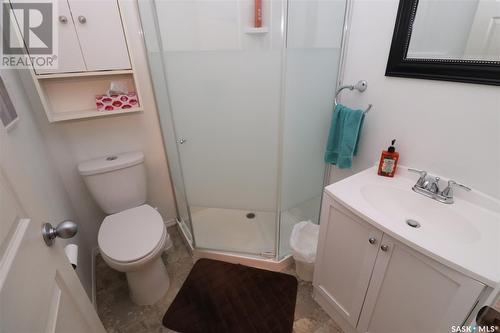 304 1St Street W, Delisle, SK - Indoor Photo Showing Bathroom