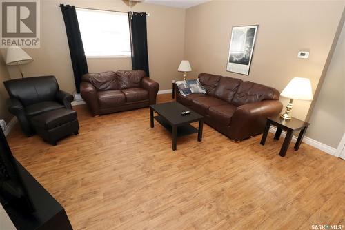 304 1St Street W, Delisle, SK - Indoor Photo Showing Living Room