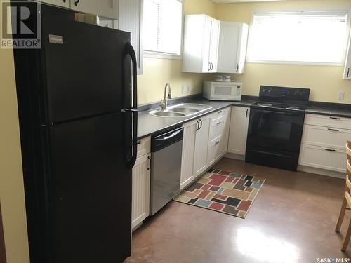 121 Westview Place, Swift Current Rm No. 137, SK - Indoor Photo Showing Kitchen