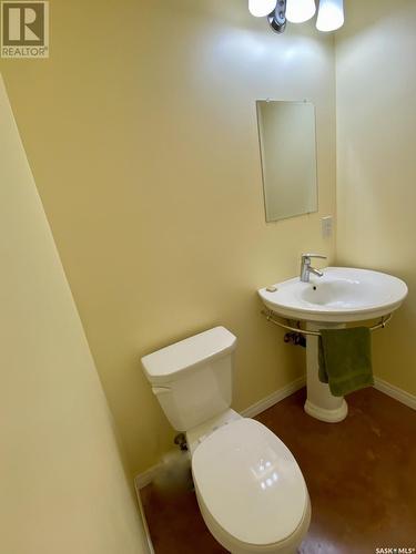 121 Westview Place, Swift Current Rm No. 137, SK - Indoor Photo Showing Bathroom