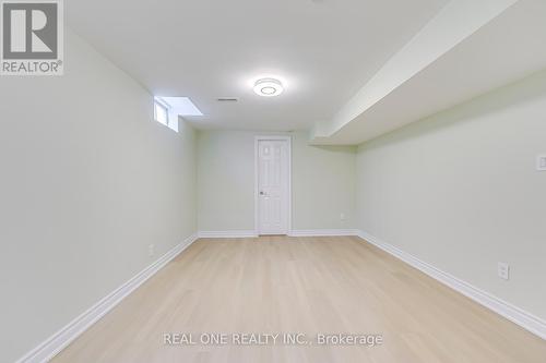 2124 Grand Boulevard, Oakville, ON - Indoor Photo Showing Other Room