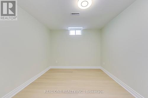 2124 Grand Blvd, Oakville, ON - Indoor Photo Showing Other Room