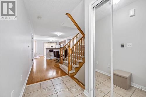1646 Beard Dr, Milton, ON - Indoor Photo Showing Other Room