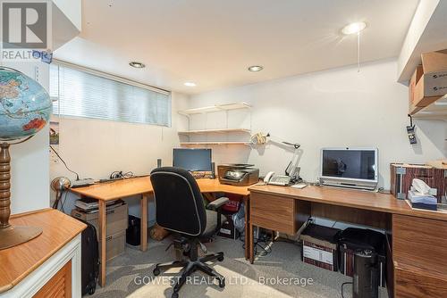 18 Worthington Cres, Toronto, ON - Indoor Photo Showing Office