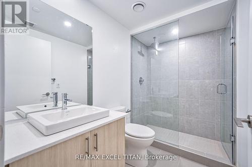#106 -1195 Queensway Ave, Toronto, ON - Indoor Photo Showing Bathroom