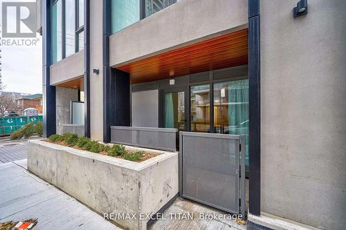 #106 -1195 Queensway Ave, Toronto, ON - Outdoor With Exterior