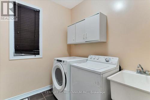 6 Dalhousie Crescent, Brampton, ON - Indoor Photo Showing Laundry Room