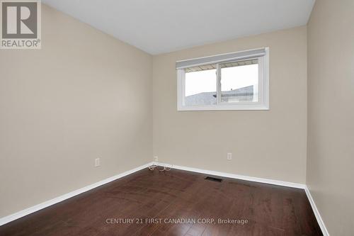 21 Highview Ave W, London, ON - Indoor Photo Showing Other Room