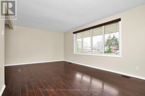 21 Highview Ave W, London, ON - Indoor Photo Showing Other Room