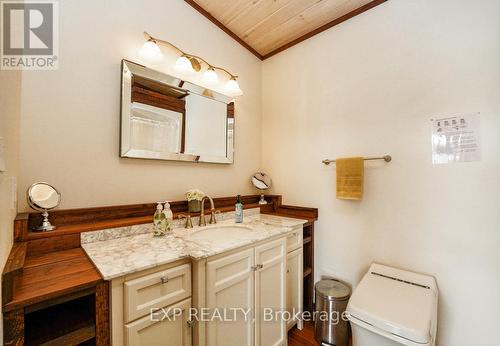 1083 Riverside Drive, Parry Sound Remote Area, ON - Indoor Photo Showing Bathroom
